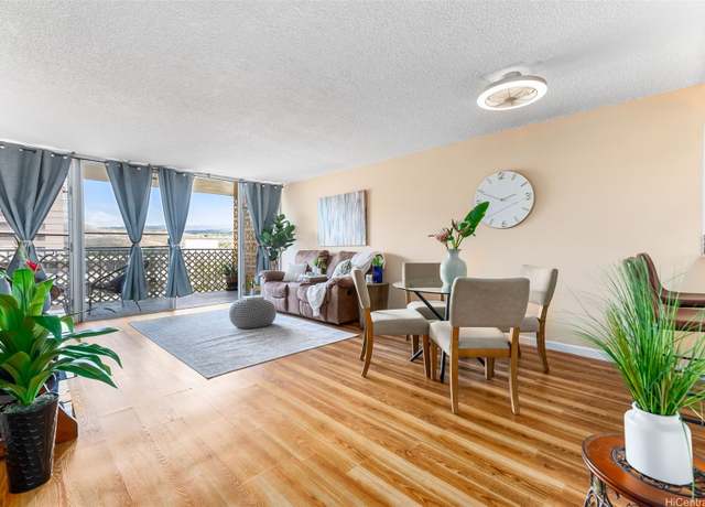 Property at 3020 Ala Napuaa Pl #202, Honolulu, HI 96818, 2 beds, 2 baths