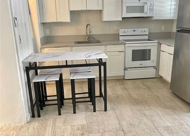Property at 410 Nahua St #106, Honolulu, HI 96815, 1 bed, 1 bath