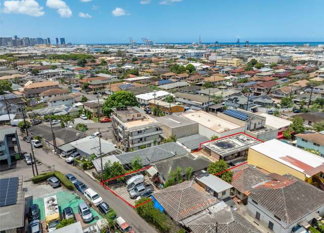 Property at 2005 Stanley St, Honolulu, HI 96819, 15 beds, 6 baths