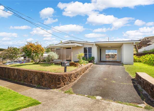 Property at 99-528 Paihi St, Aiea, HI 96701, 3 beds, 1.5 baths
