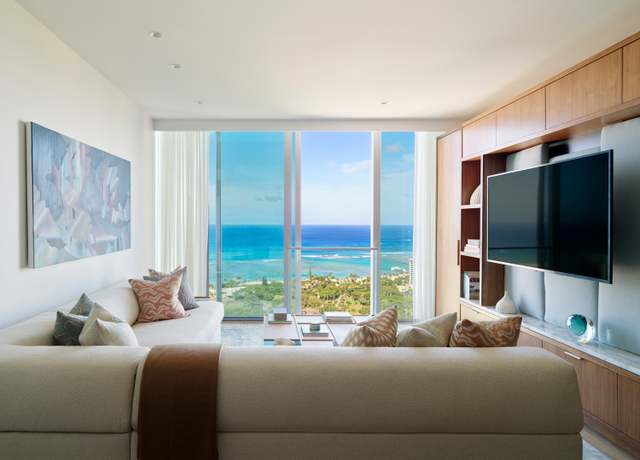 Property at 2139 Kuhio Ave Ph -C, Honolulu, HI 96815, 2 beds, 4.5 baths