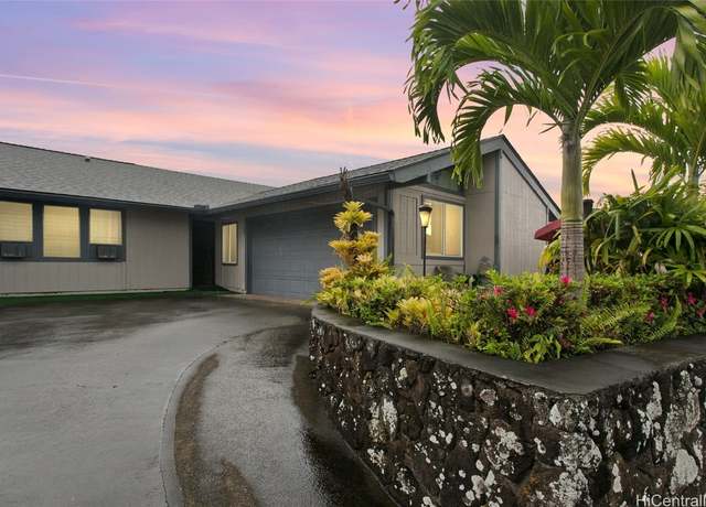 Property at 95-735 Maiaku St, Mililani, HI 96789, 4 beds, 2 baths