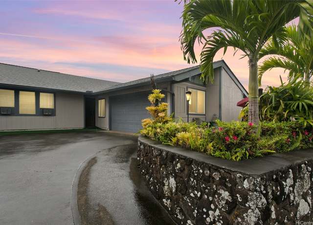 Property at 95-735 Maiaku St, Mililani, HI 96789, 4 beds, 2 baths