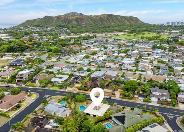 Property at 719 Elepaio St, Honolulu, HI 96816, 2 beds, 2.5 baths