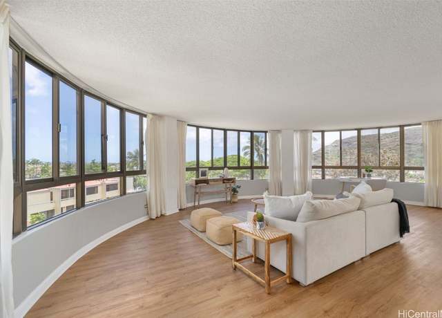 Property at 6770 Hawaii Kai Dr #302, Honolulu, HI 96825, 2 beds, 2 baths