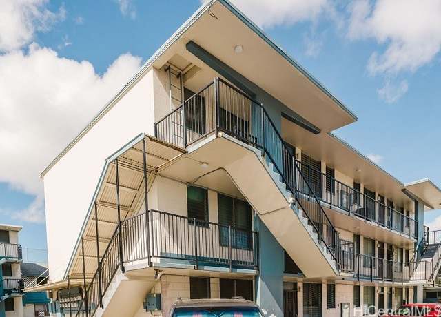 Property at 715 Umi St Unit 3K, Honolulu, HI 96819, 1 bed, 1 bath
