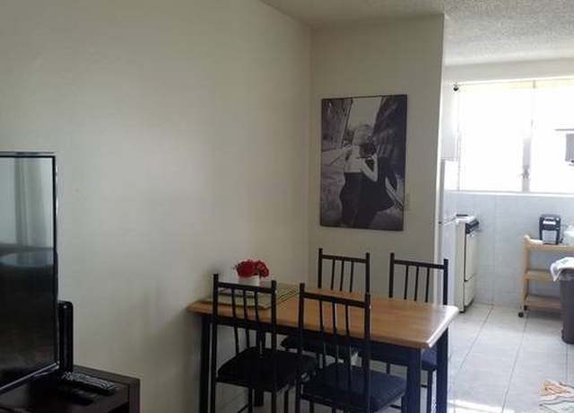 Property at 747 Amana St #1515, Honolulu, HI 96814, 1 bath