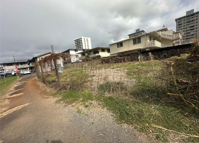 Property at 804 Kaaloa St, Honolulu, HI 96826