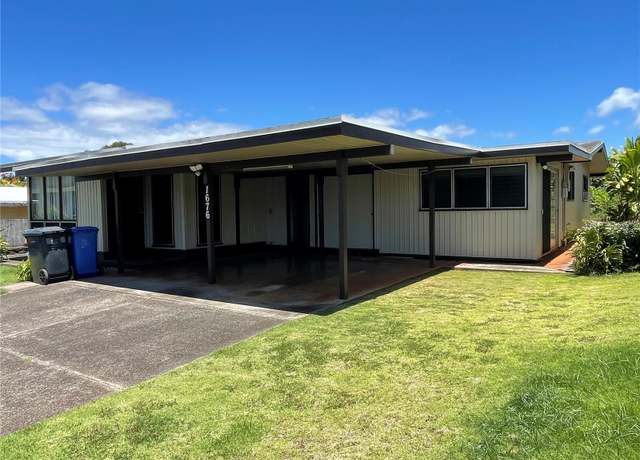 Property at 1676 Hoonipo St, Pearl City, HI 96782, 3 beds, 1.5 baths