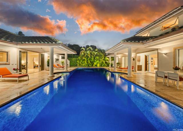 Property at 11 Niuhi St, Honolulu, HI 96821, 4 beds, 4.5 baths