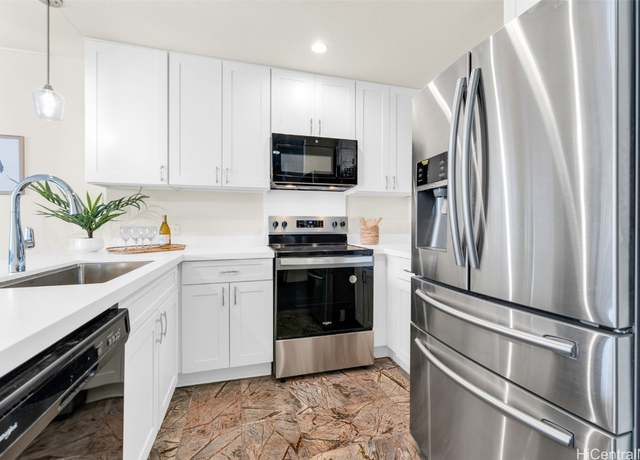 Property at 46-035 Konohiki St #3865, Kaneohe, HI 96744, 3 beds, 2 baths