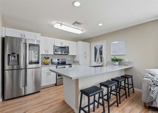 Property at 91-586 Makalea St #175, Ewa Beach, HI 96706, 3 beds, 2.5 baths