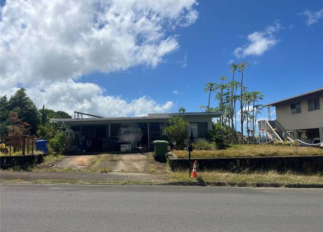 Property at 683 Hoomoana St, Pearl City, HI 96782, 4 beds, 1.5 baths