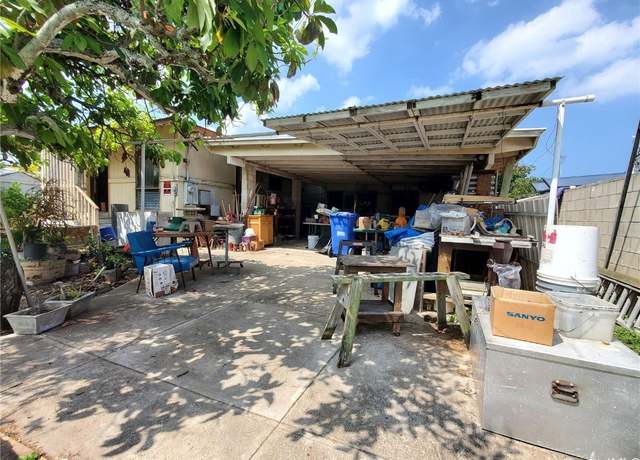 Property at 610 Halela St Unit A, Kailua, HI 96734, 3 beds, 1 bath