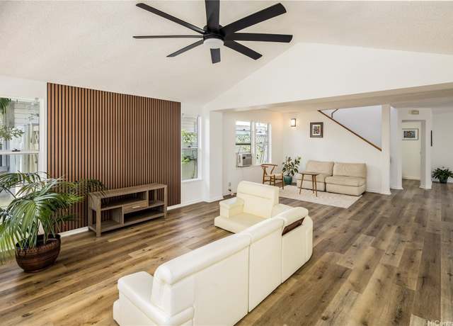 Property at 91-1019 Hiluhilu St, Kapolei, HI 96707, 3 beds, 2.5 baths