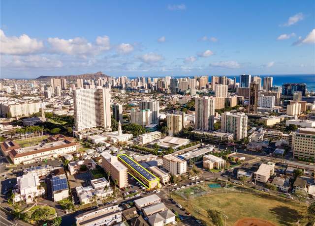 Property at 1323 Makiki St Unit A304, Honolulu, HI 96814, 2 beds, 1 bath