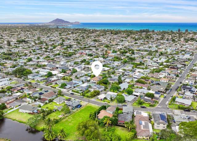 Property at 232 Kihapai St Unit A, Kailua, HI 96734, 6 beds, 4 baths