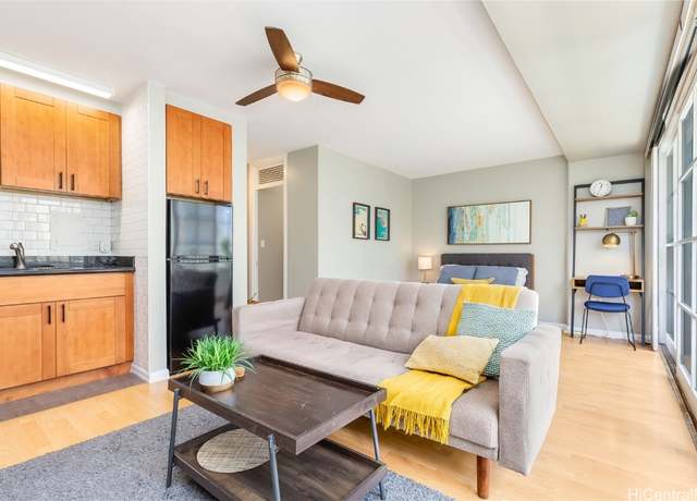 Property at 445 Kaiolu St #714, Honolulu, HI 96815, 1 bath