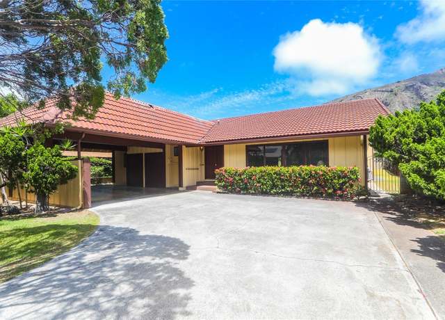 Property at 753 Kalanipuu St, Honolulu, HI 96825, 3 beds, 2 baths