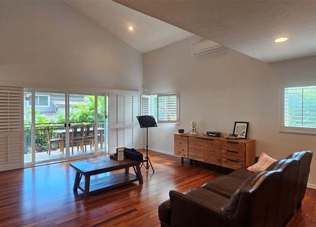 Property at 1911 Makiki Sts, Honolulu, HI 96822, 4 beds, 3 baths