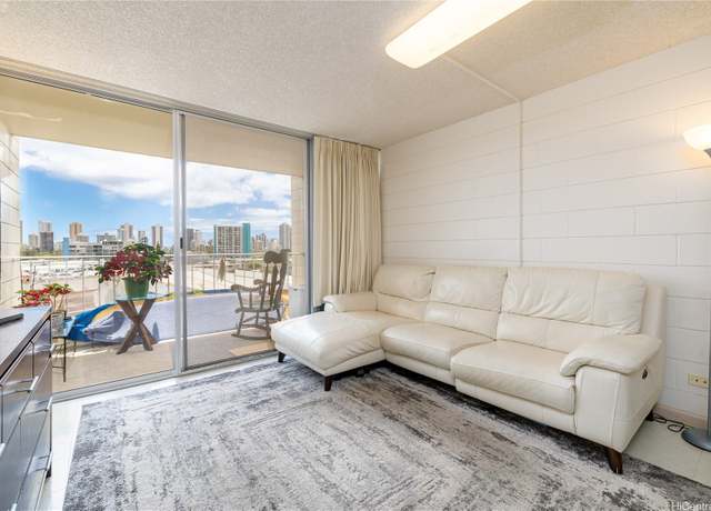 Property at 910 Kapahulu Ave #607, Honolulu, HI 96816, 2 beds, 1 bath