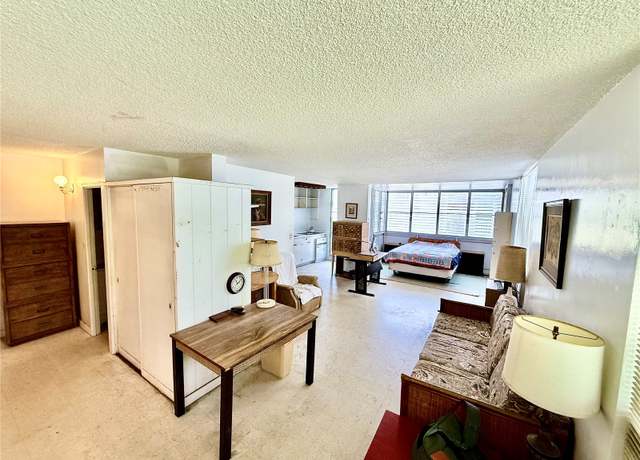 Property at 3027 Pualei Cir #106, Honolulu, HI 96815, 1 bed, 1 bath