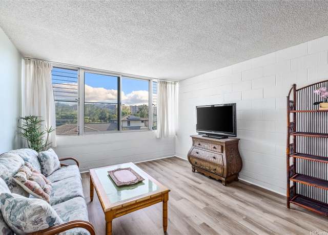 Property at 5122 Likini St #302, Honolulu, HI 96818, 1 bed, 1 bath