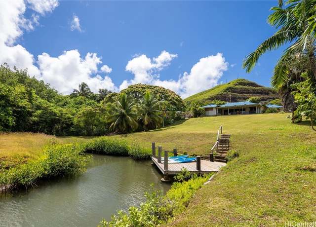 Property at 44-275 Kaneohe Bay Dr, Kailua, HI 96734, 3 beds, 3 baths