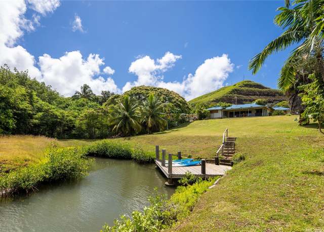 Property at 44-275 Kaneohe Bay Dr, Kailua, HI 96734, 3 beds, 3 baths