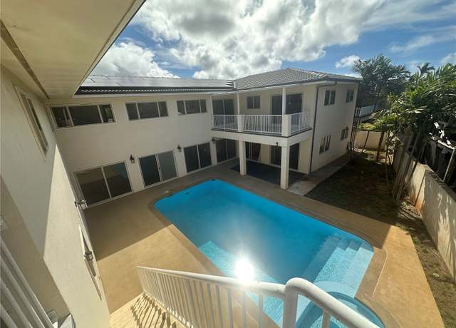 Property at 736 Ulili St, Honolulu, HI 96816, 6 beds, 7 baths