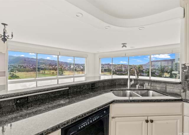 Property at 2547 Ala Wai Blvd #1001, Honolulu, HI 96815, 3 beds, 2 baths