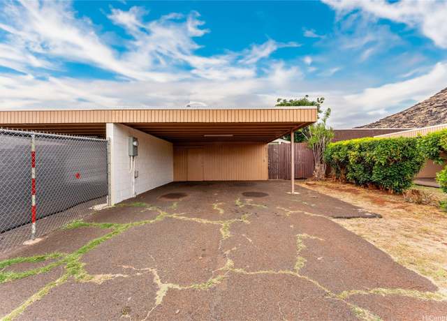 Property at 85-215 Ala Akau St, Waianae, HI 96792, 3 beds, 1 bath
