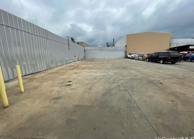 Property at 1814 Kahai St, Honolulu, HI 96819