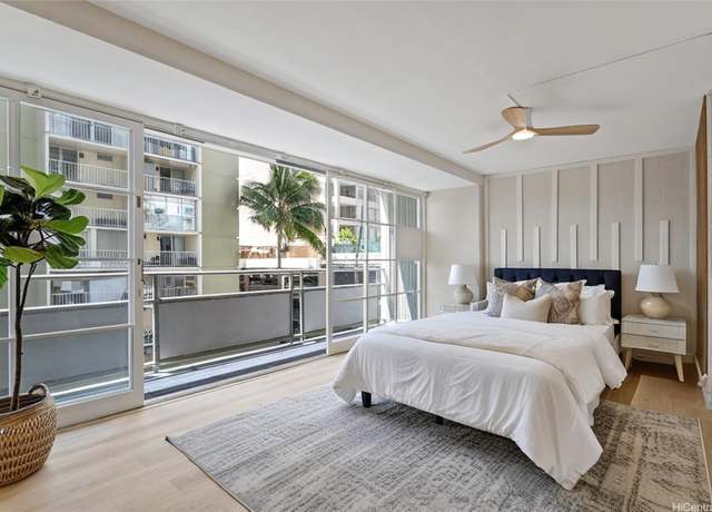 Property at 445 Kaiolu St #401, Honolulu, HI 96815, 1 bath