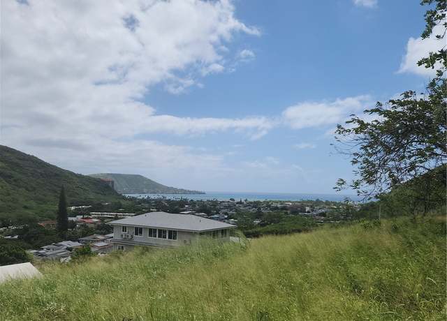 Property at 638 Papahehi Pl, Honolulu, HI 96821