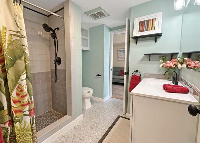 Property at 1610 Kanunu St Unit 16B, Honolulu, HI 96814, 1 bed, 1 bath