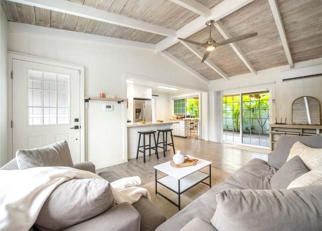 Property at 368 S Kalaheo Ave, Kailua, HI 96734, 4 beds, 2 baths