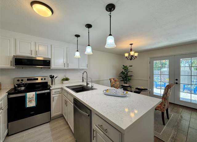 Property at 94-1010 Anania Cir #85, Mililani, HI 96789, 3 beds, 1.5 baths
