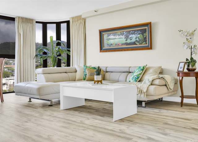 Property at 2724 Kahoaloha Ln #1007, Honolulu, HI 96826, 2 beds, 2 baths