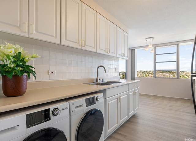 Property at 2825 S King St #2403, Honolulu, HI 96826, 2 beds, 2 baths