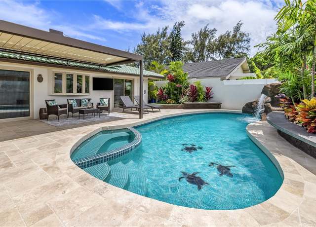 Property at 1146 Leilipoa Way, Honolulu, HI 96825, 3 beds, 2 baths