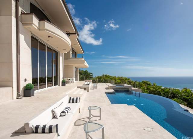 Property at 360 Puuikena Dr, Honolulu, HI 96821, 5 beds, 6.5 baths