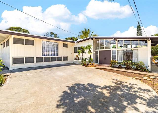 Property at 4321 Punihi St, Honolulu, HI 96818, 3 beds, 3 baths