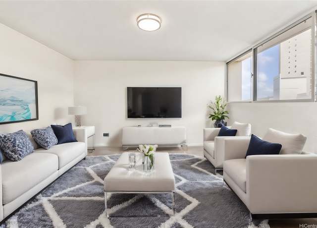 Property at 5180 Likini St #1604, Honolulu, HI 96818, 2 beds, 1 bath