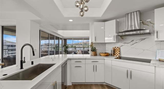 Photo of 1 Keahole Pl #2612, Honolulu, HI 96825