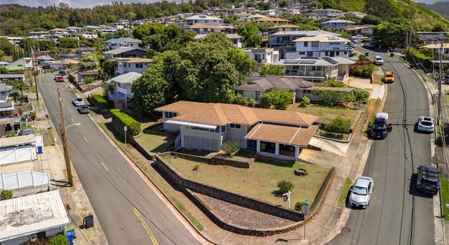 Photo of 2135 St Louis Dr, Honolulu, HI 96816
