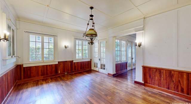 Photo of 2185 Round Top Dr, Honolulu, HI 96822