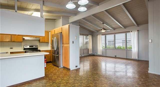Photo of 1056 Leomele St, Pearl City, HI 96782