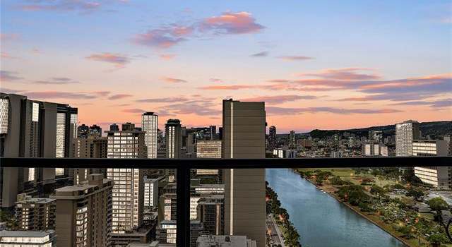 Photo of 445 Seaside Ave #3102, Honolulu, HI 96815
