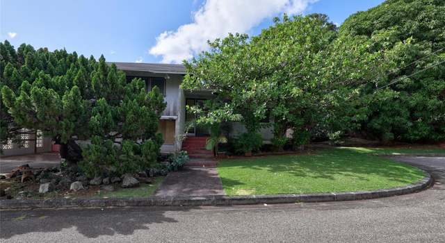 Photo of 2251 Aulii St Unit B, Honolulu, HI 96817